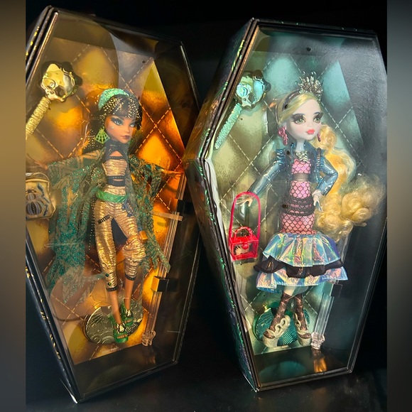 Lagoona Blue Haunt Couture Monster High Collectors Doll New in Shipping Package